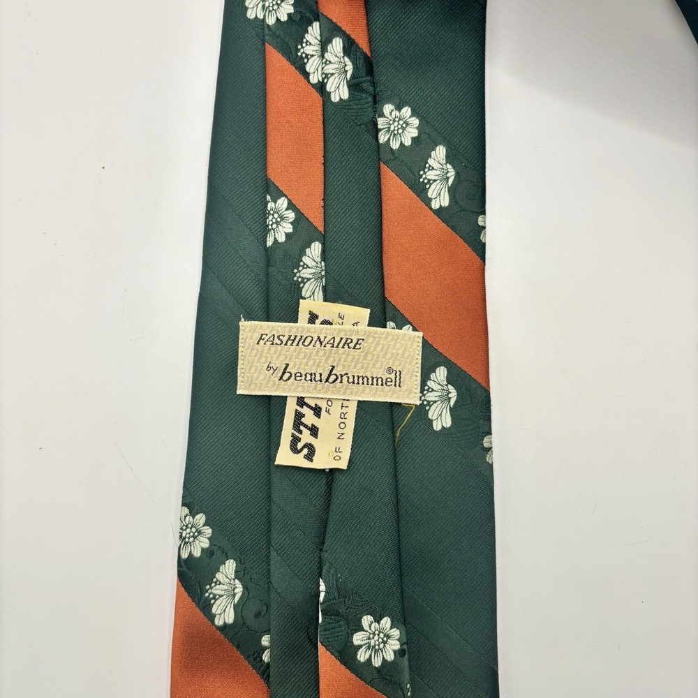 Vintage 70's Beau Brummell‎ Fashionaire Green Orange Floral Stripe Wide Tie 4"
